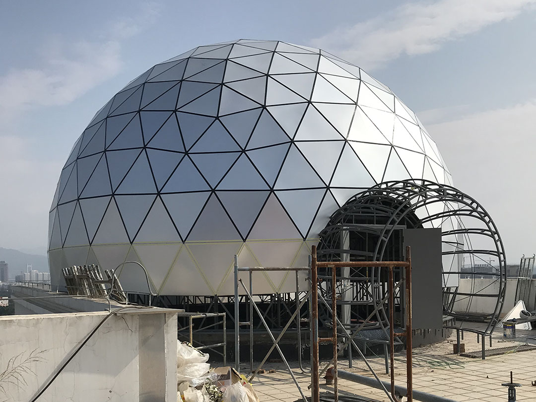 10.5米宝石型天象厅现场安装