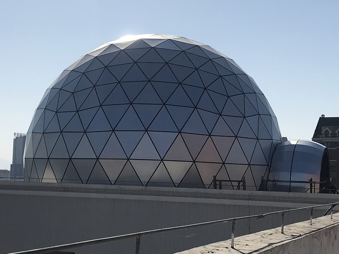 10.5米宝石型天象厅现场安装