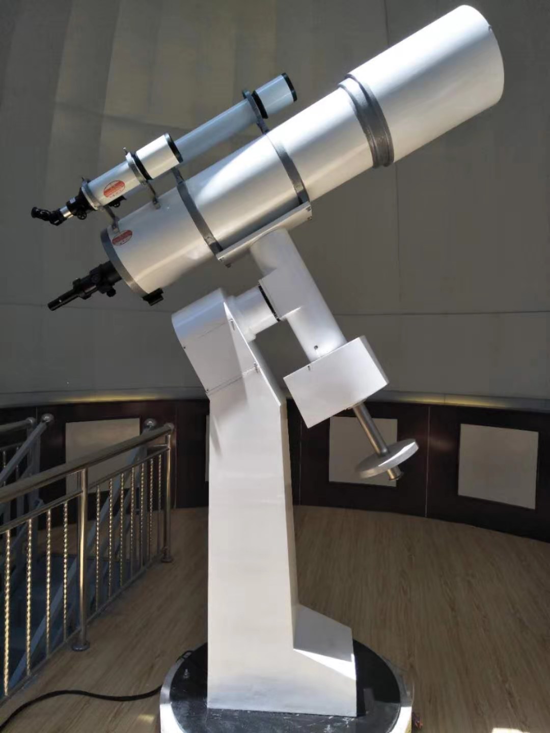 310mm反射望远镜