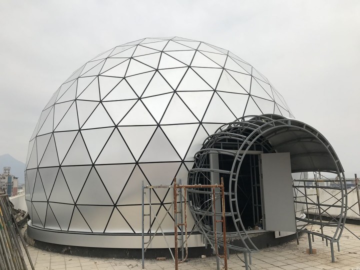 10.5米宝石型天象厅现场安装