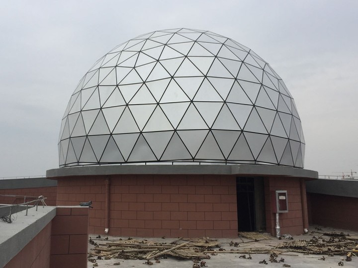 12米宝石型天象厅现场安装