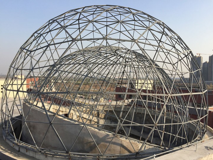 12米宝石型天象厅现场安装