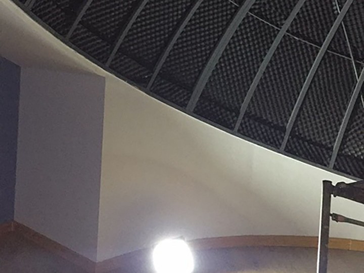 4.5米倾斜式天幕现场安装