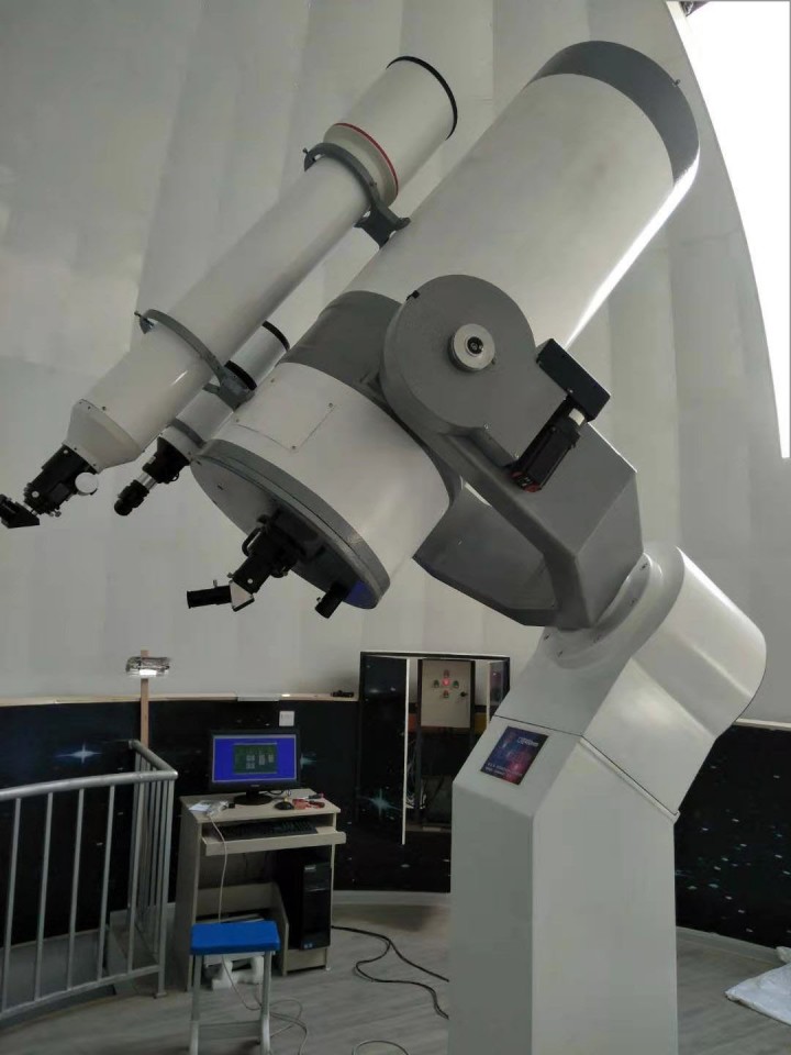 400毫米反射望远镜