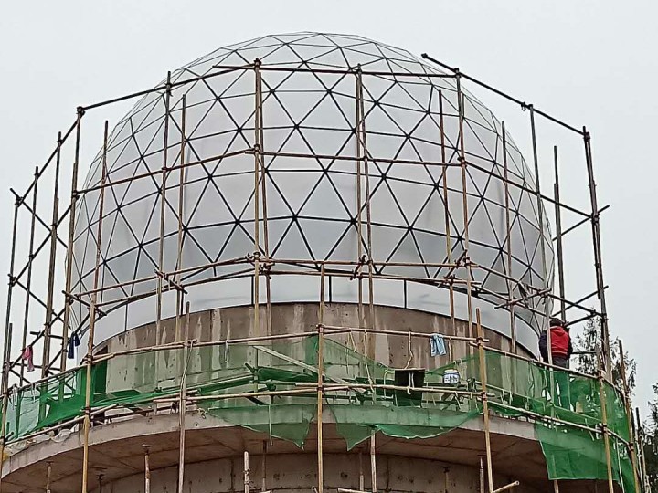 9米宝石型天象厅现场安装