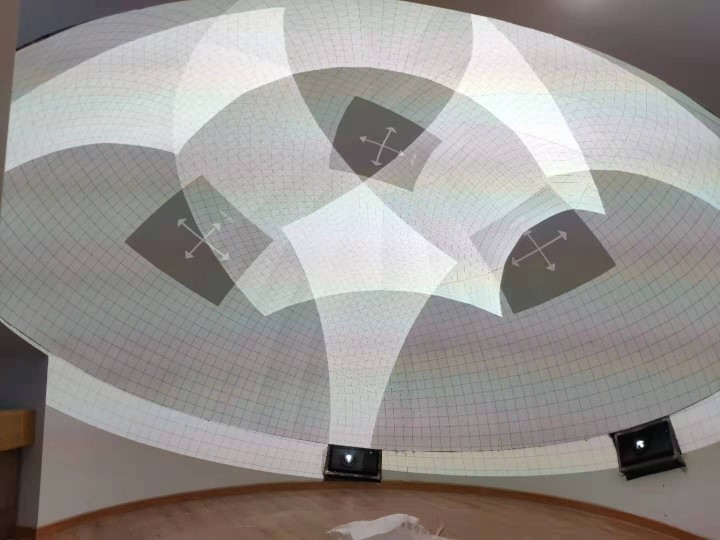 多通道倾斜式放映厅